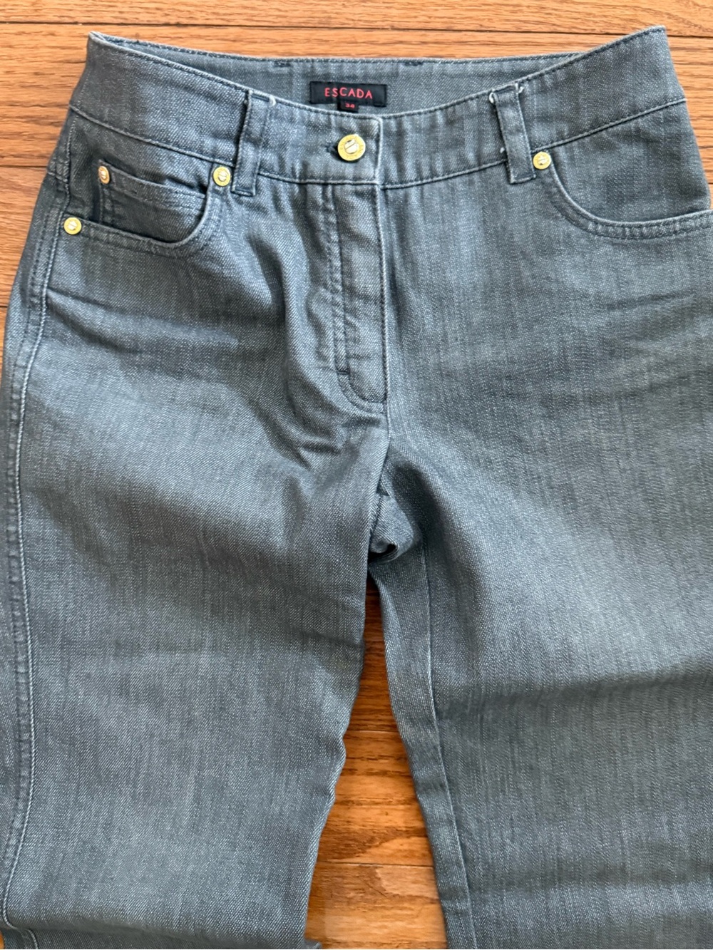 Escada Women’s Flare Jeans Sz32 Gray Inseam 32” Waist 26”
